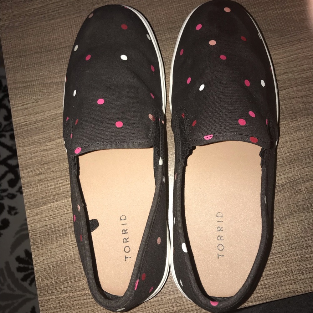 Black polkadot canvas slip on shoes ❣️sz10ww❣️